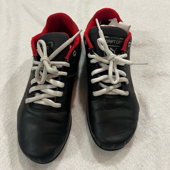 Boys Ferrari Sneakers - Picture 3 of 6